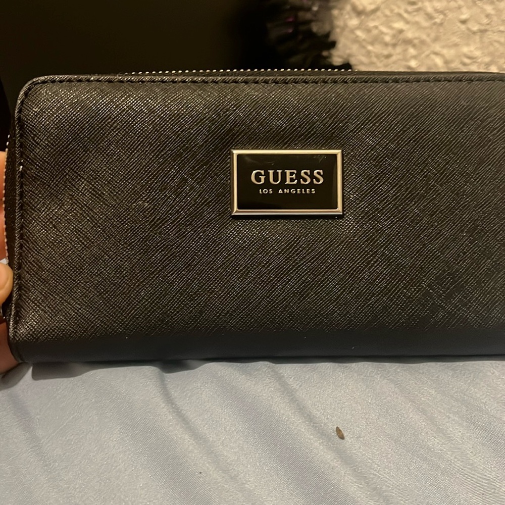 Guess Wallet